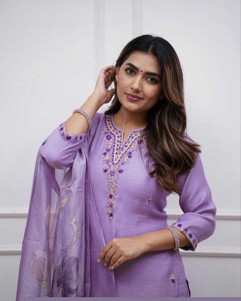 Rayon Embroidered Kurti - MYLUXURY LANE ENTERPRISE